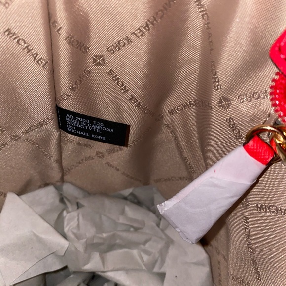 SOLD Authentic Michael Kors bag - Picture 5 of 6